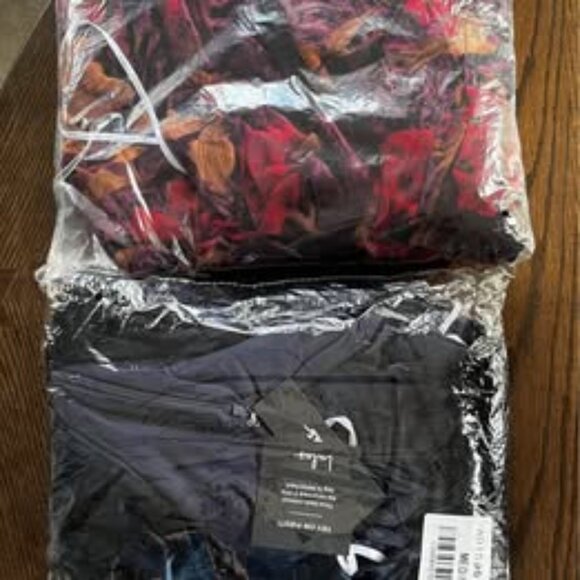 Lulu's Velvet Dress - Navy - Never Worn - Picture 2 of 4